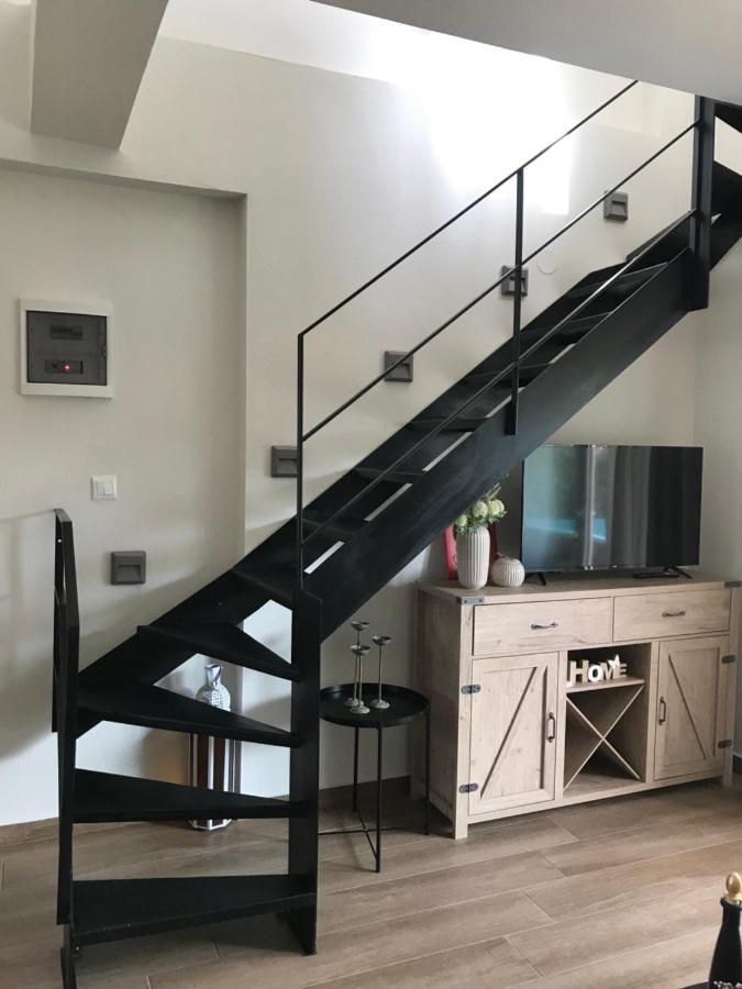 אספרובלטה Terra Holiday Homes-Marigold מראה חיצוני תמונה
